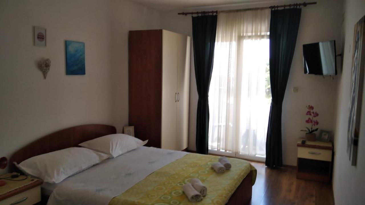 Apartman Mare Дрвеник Экстерьер фото